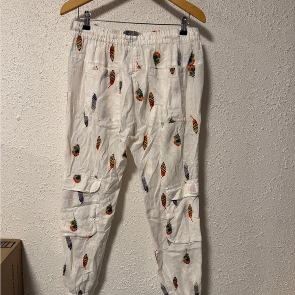 Johnny Was Multicolor Feather Print Cargo Pants 100% linen - Picture 3 of 4